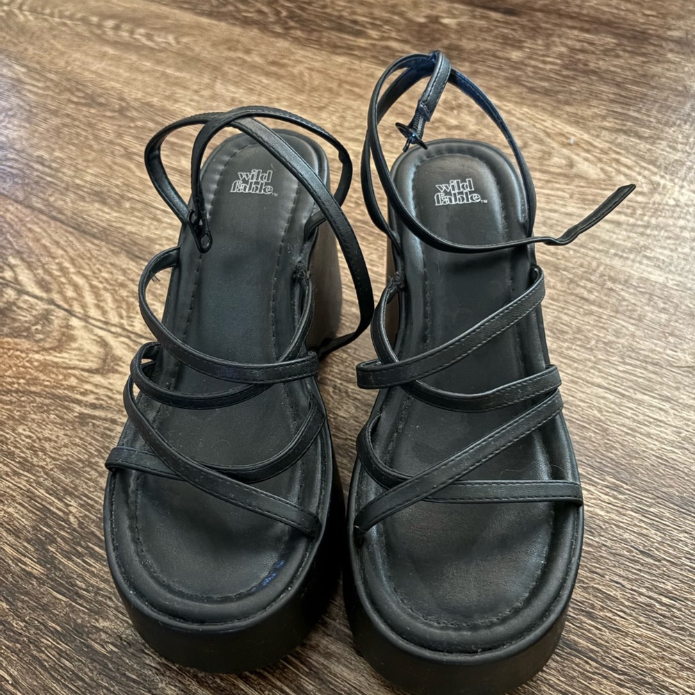 Wild Fable Black Platform Sandals